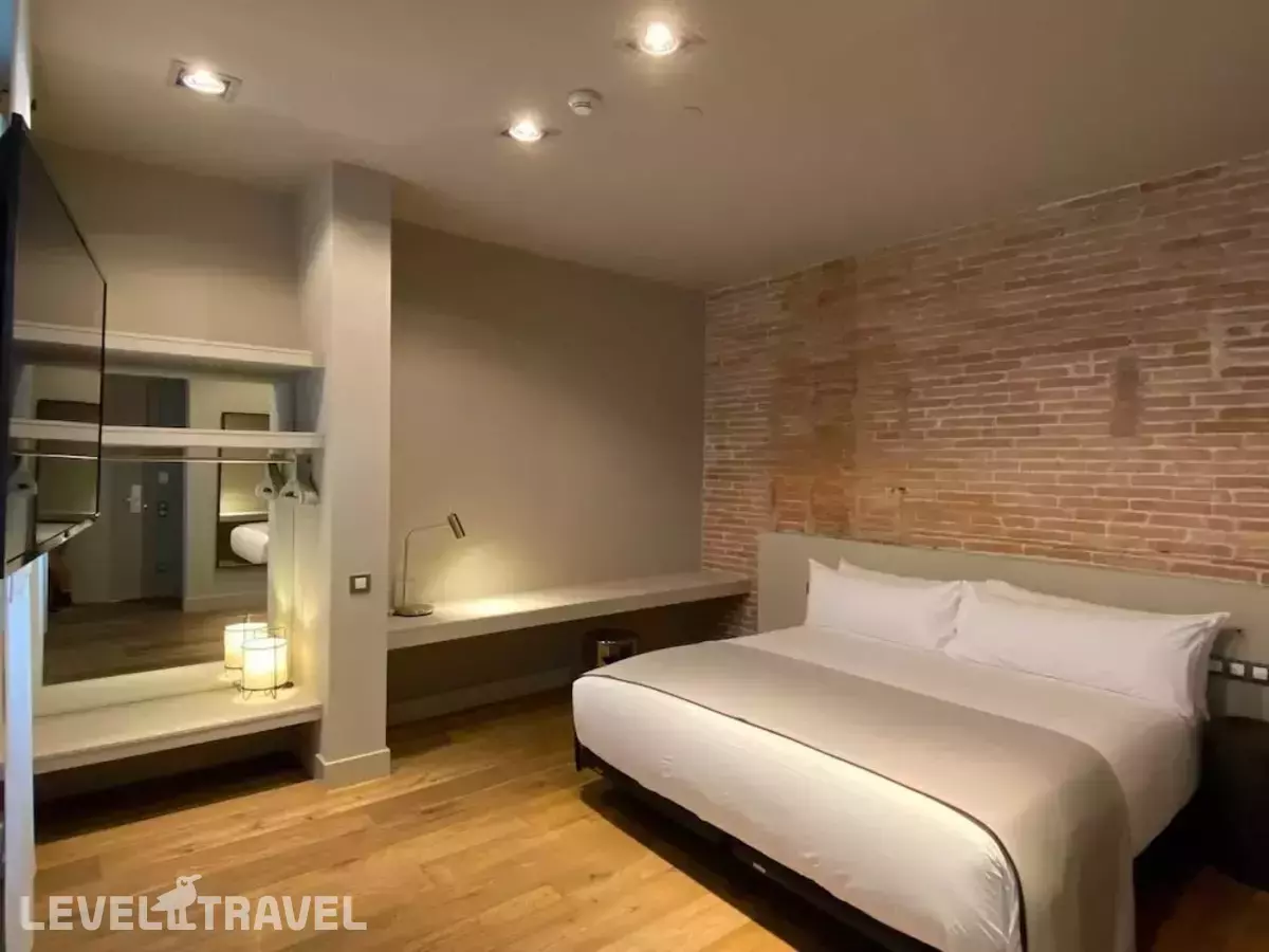 Uma Suites Pau Claris