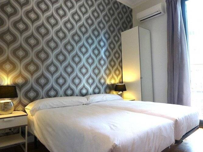 Aptbcn Super Balmes Guest House — фото 10