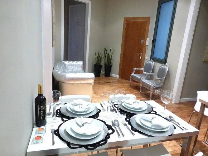 Aptbcn Super Balmes Guest House — фото 11