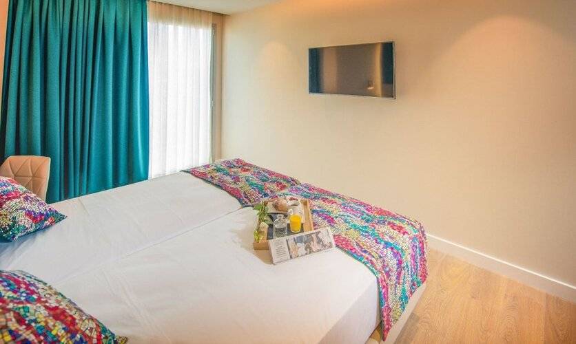 Arya Stadium Hotel — фото 4