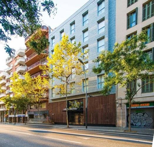 Arya Stadium Hotel — главное фото