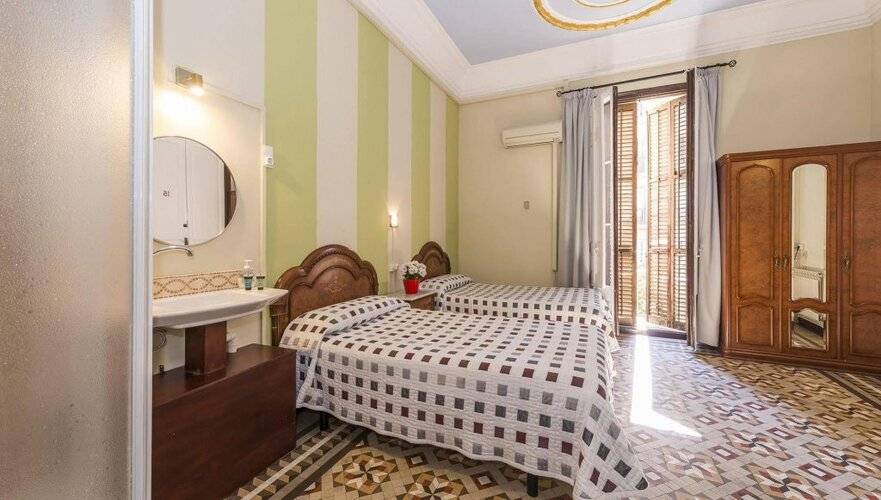 Hostal Girona — фото 21