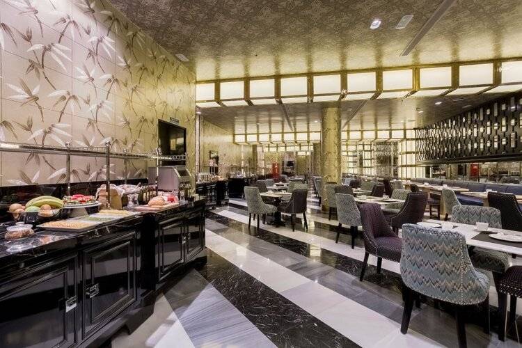 Room Mate Anna — фото 24