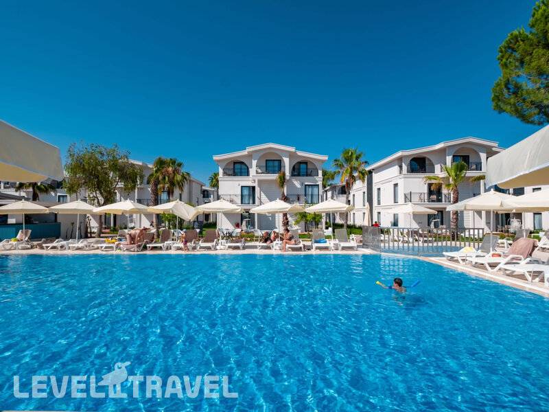 Фотография Benata Hotel