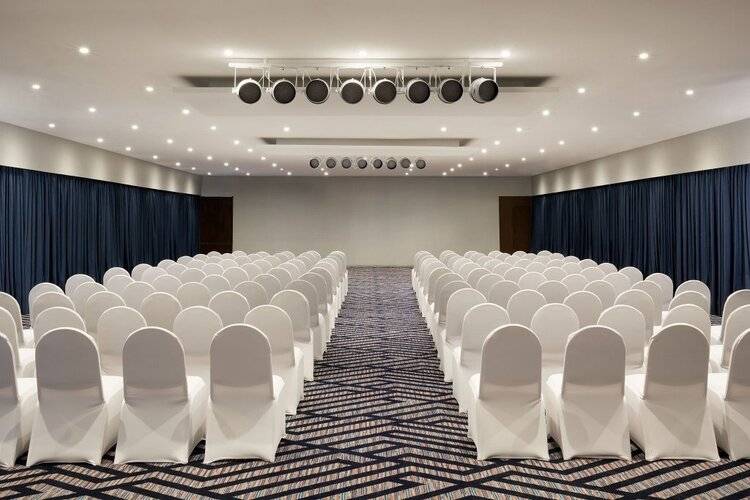 Four Points By Sheraton Dar Es Salaam New Africa