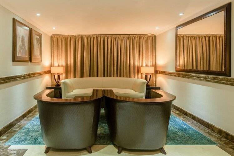 Sea Cliff Hotel