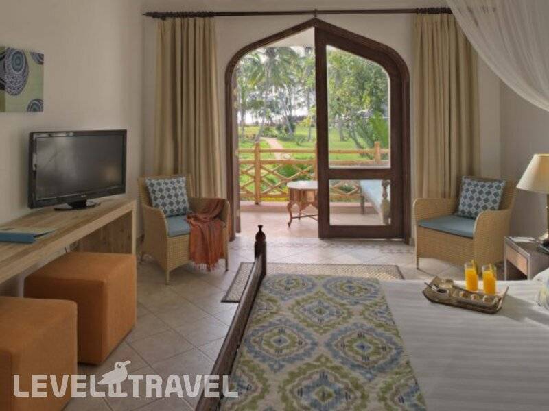 Фотография Bluebay Beach Resort And Spa