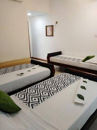 27 Cafe Zanzibar Airport Hotel