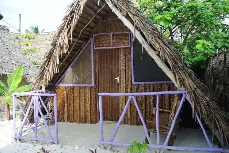 Bahari Pizza Restaurant And Bungalows