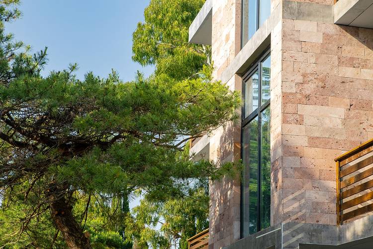 Bruni Loft Hotel