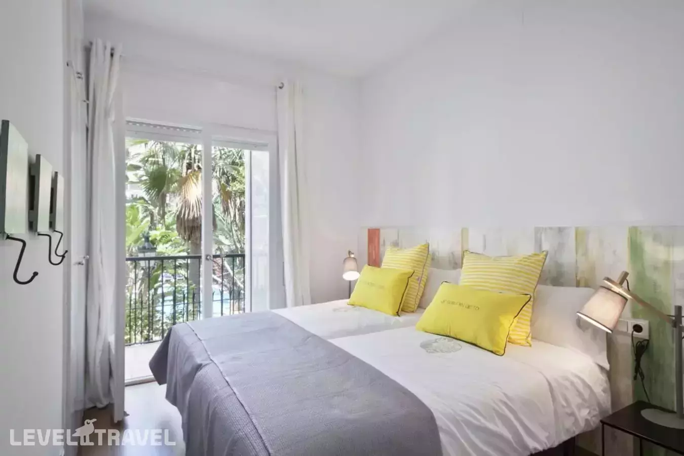 Sitges Group Beach Dreams