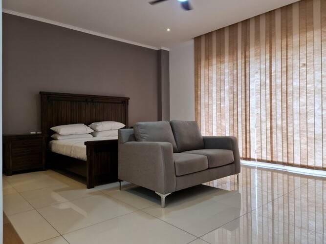 Royale Suites Luxury Apartments