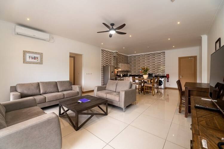 Royale Suites Luxury Apartments