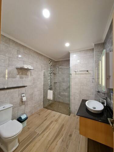 Royale Suites Luxury Apartments