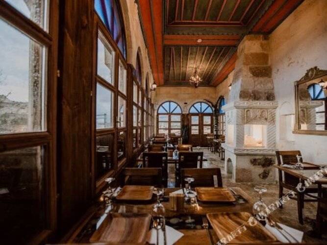Royal Cave Hotel