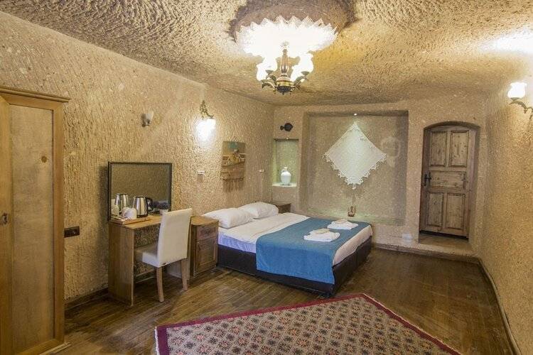 7 Oda Kapadokya Cave House