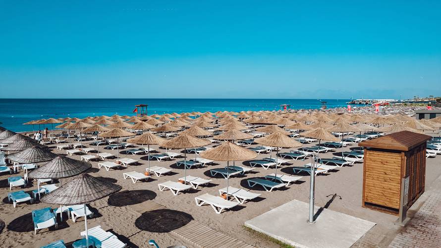 The X Belek