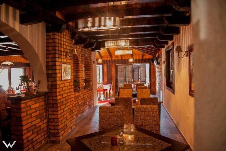 Hotel Dvor