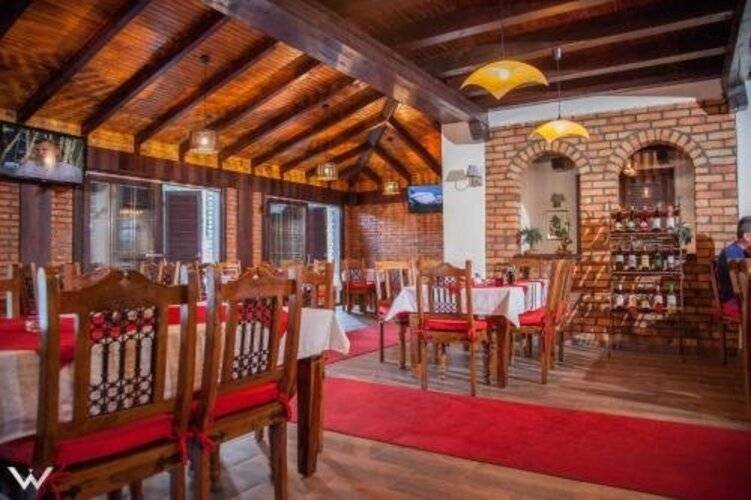 Hotel Dvor