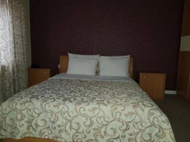 Hotel Dvor