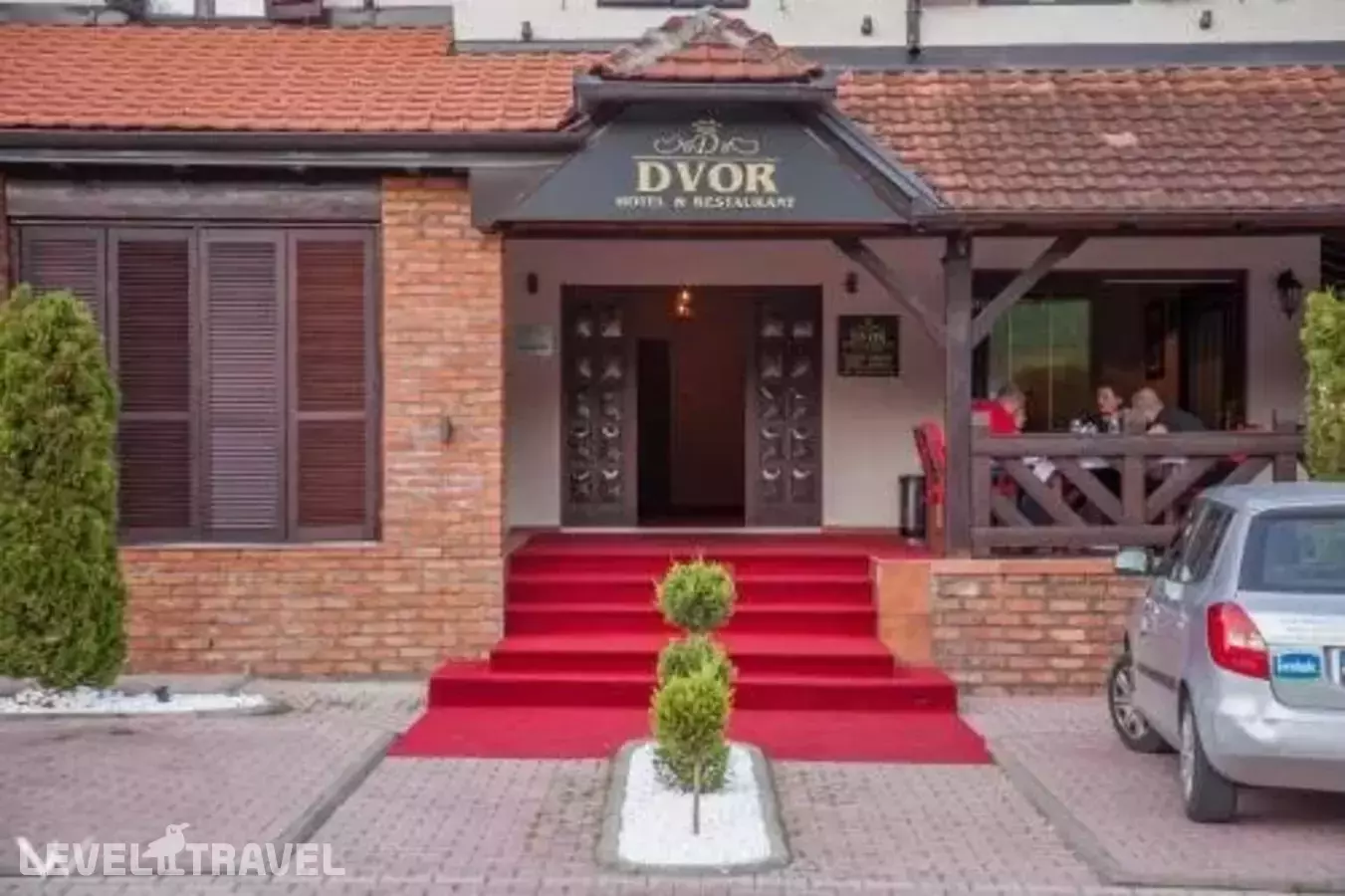 Hotel Dvor