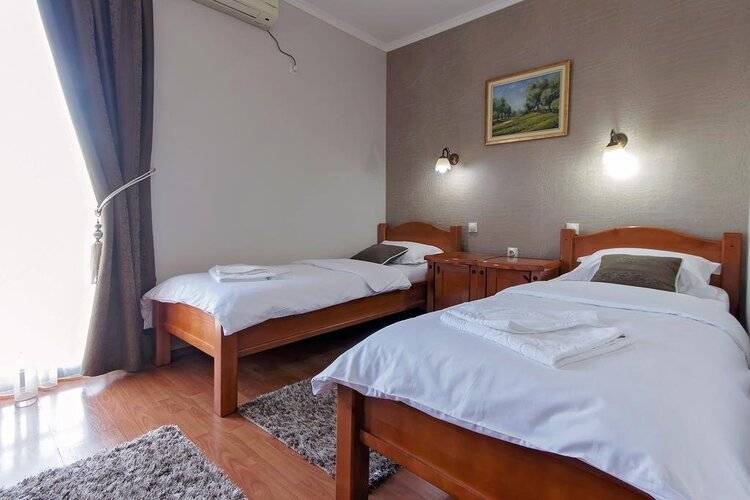 Hotel Holiday