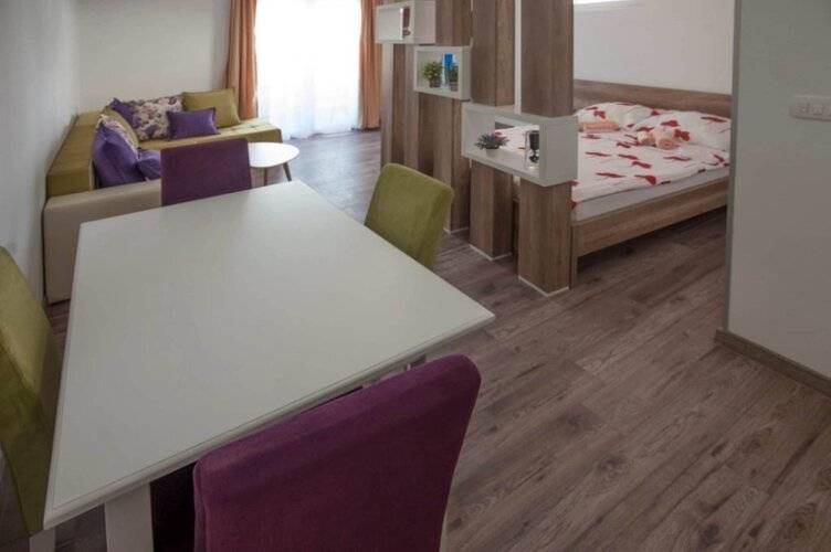 B&T Apartments