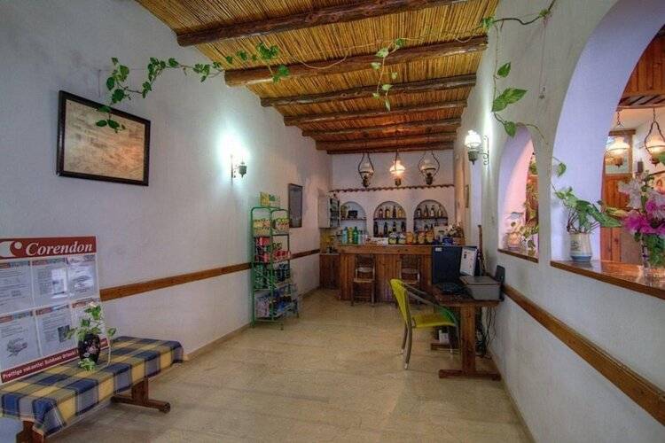 Adonis Hotel