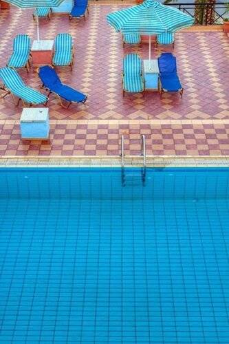Adonis Hotel