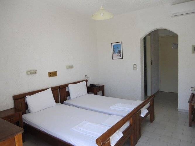 Fevro Hotel