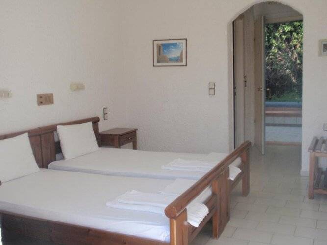 Fevro Hotel