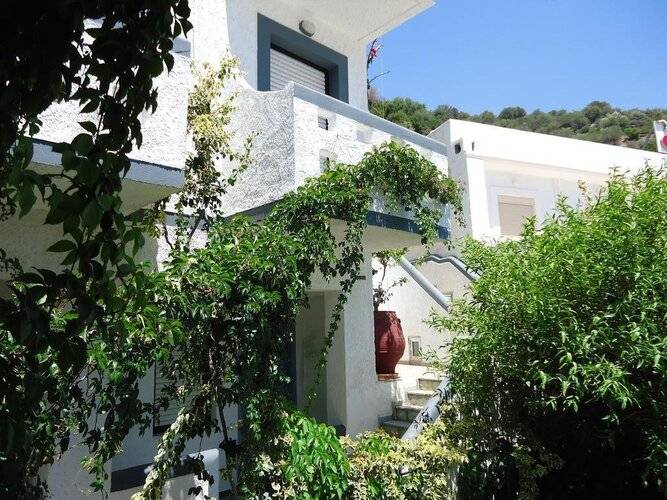 Fevro Hotel