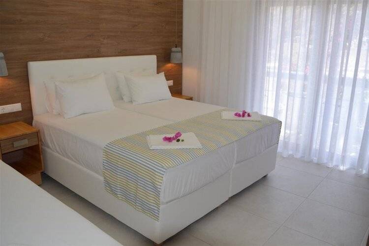 Fevro Hotel