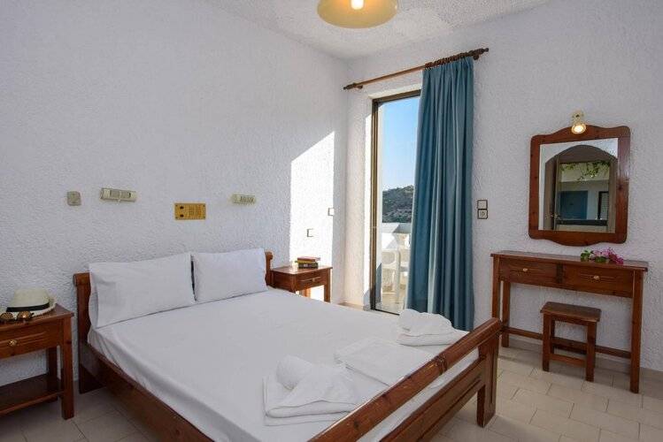 Fevro Hotel