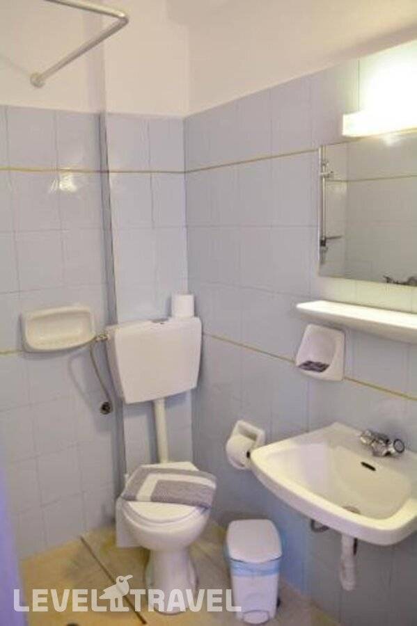 Изображение отеля 8
