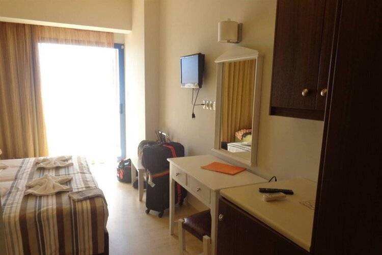 Horizon Beach Hotel