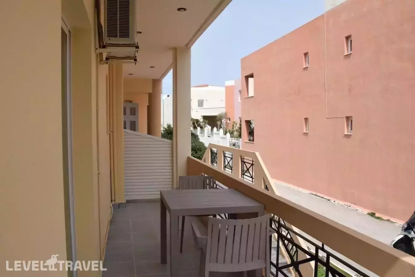 Manos Beachside Apartments