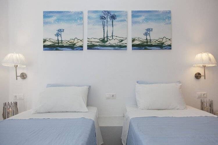 Seagull Hotel And Apartments