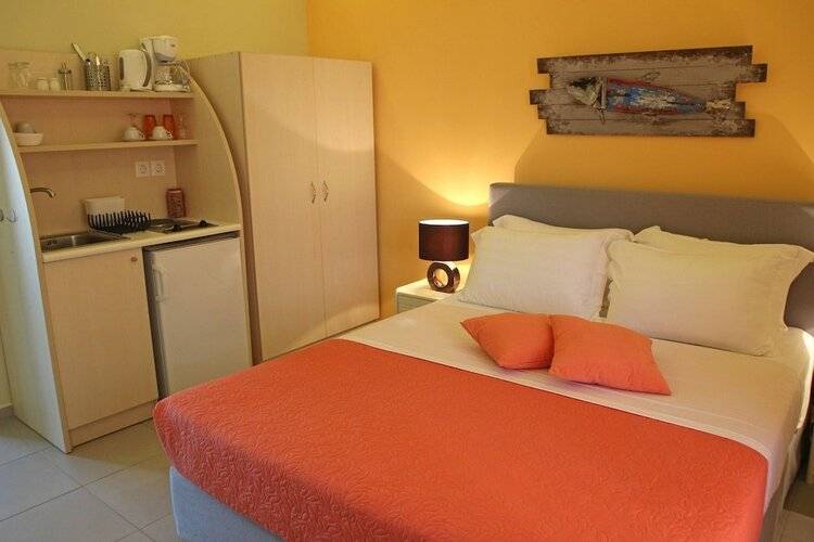 Effi Apartments
