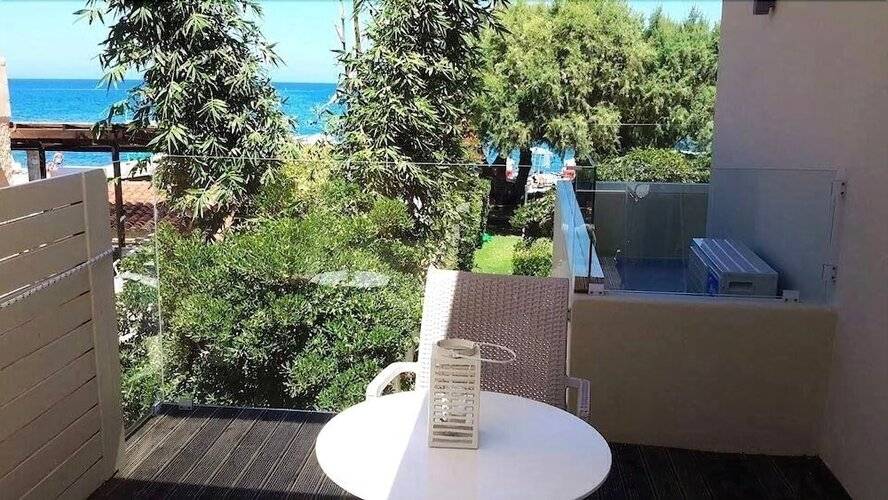Effi Apartments