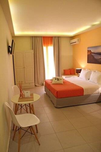 Effi Apartments