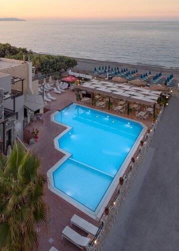 Erato Beach Hotel