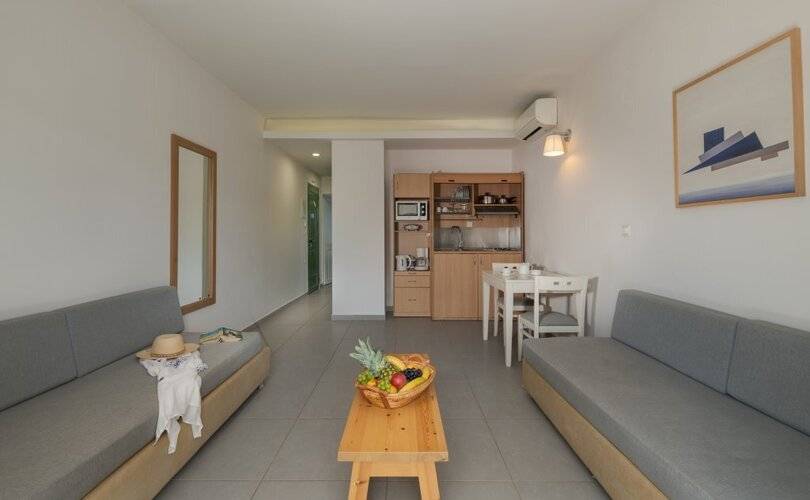 Erato Beach Hotel