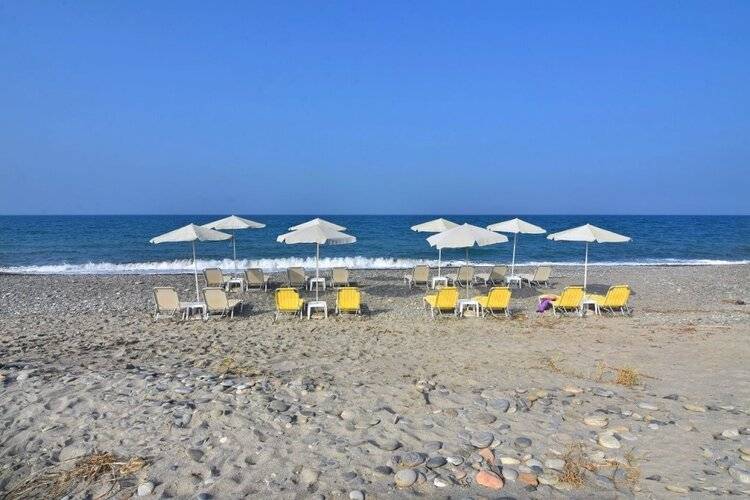Gt Beach Hotel