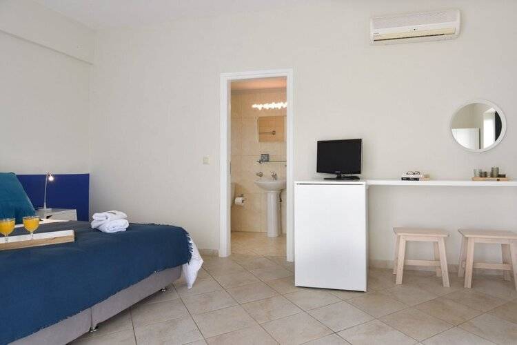 Gt Beach Hotel