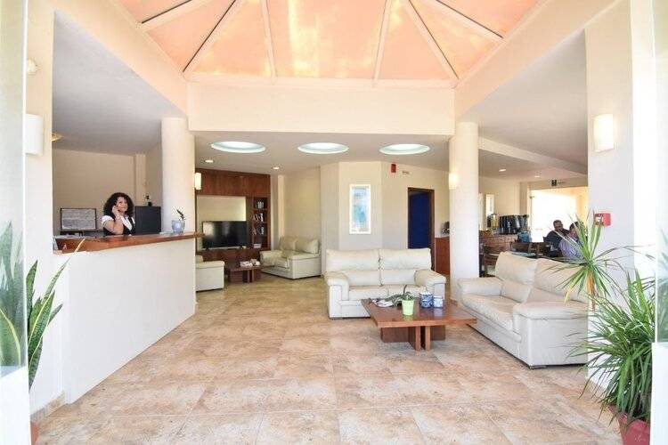 Gt Beach Hotel