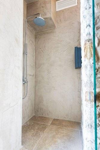 Kalamaki Luxury Suites