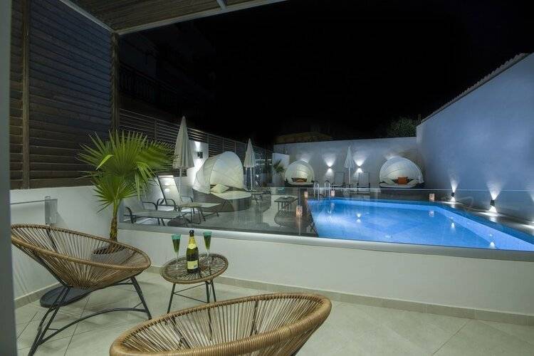 Xsuites