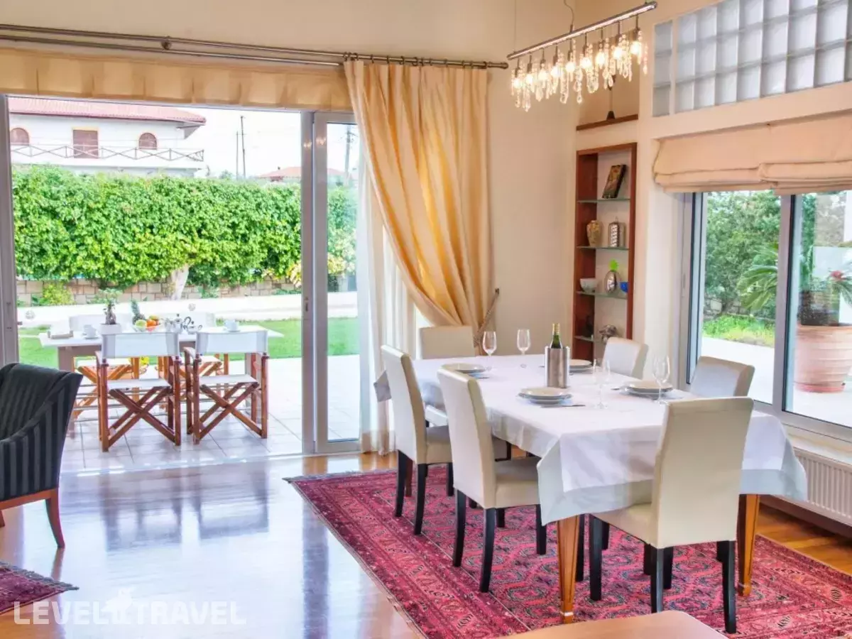 Beautiful Villa Near Sea In Agios Nikolas