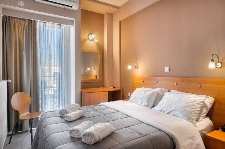 Diros Hotel